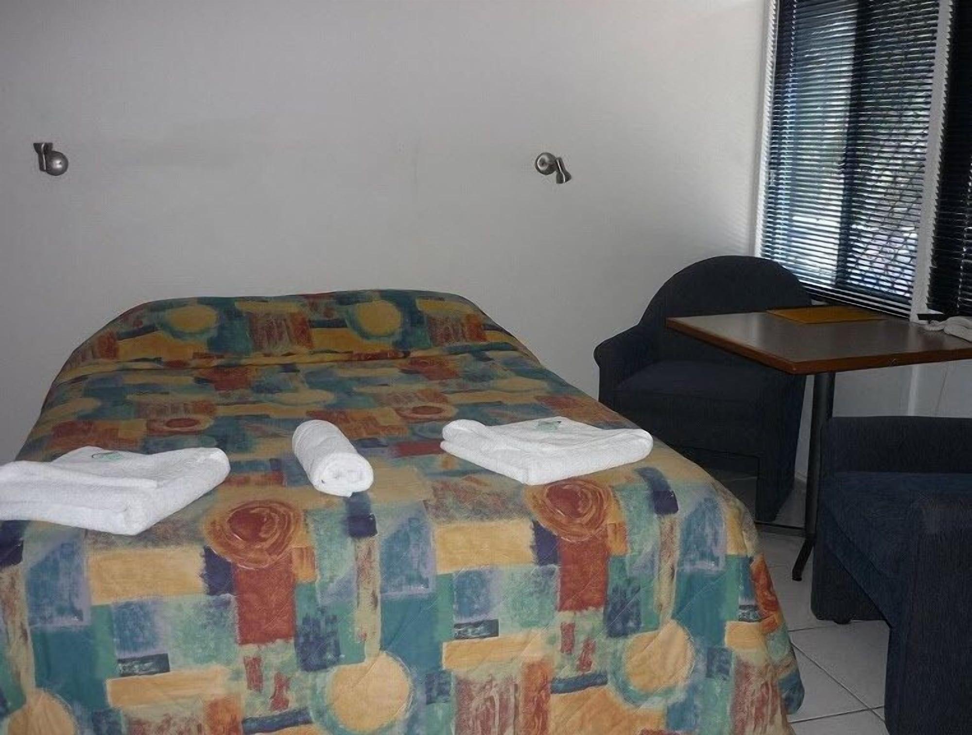 Strand Motel Townsville Esterno foto