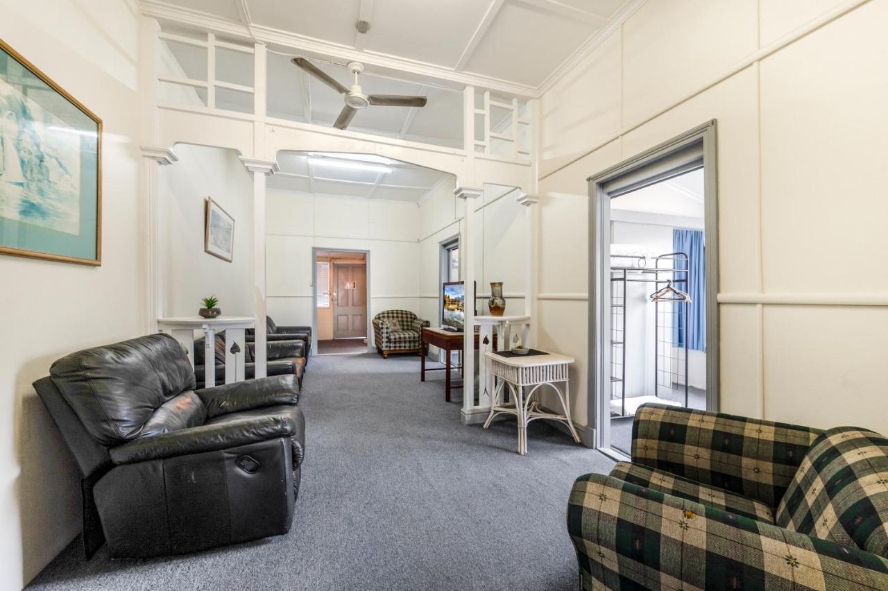 Strand Motel Townsville Esterno foto