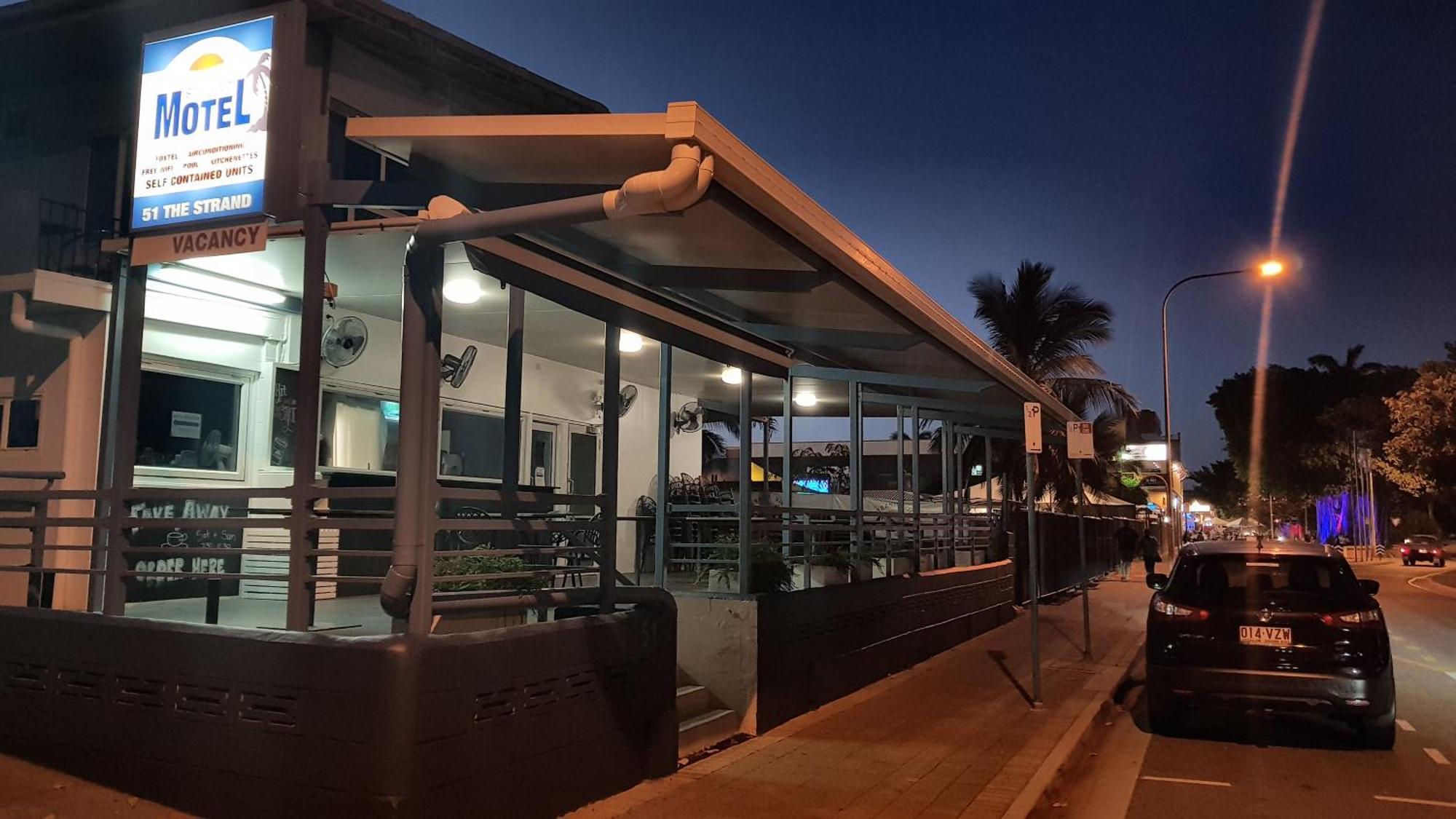 Strand Motel Townsville Esterno foto