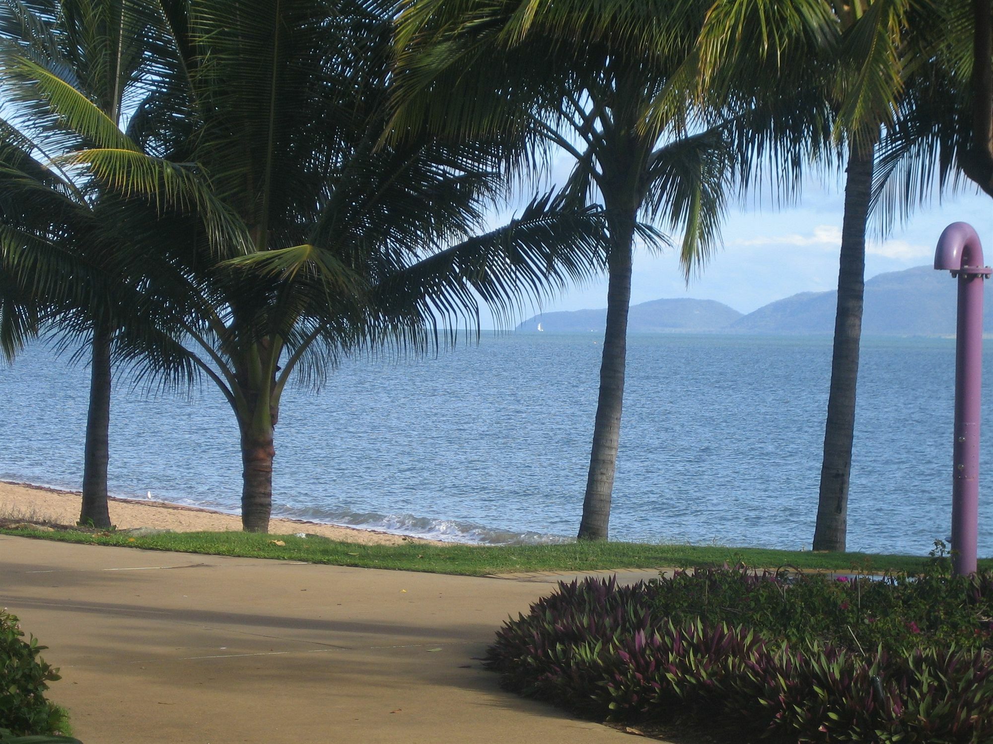 Strand Motel Townsville Esterno foto