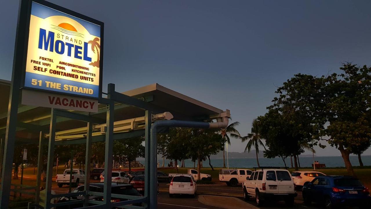 Strand Motel Townsville Esterno foto